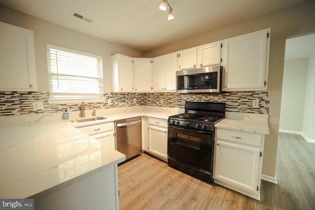 5702 Cambridge Drive - Photo 1