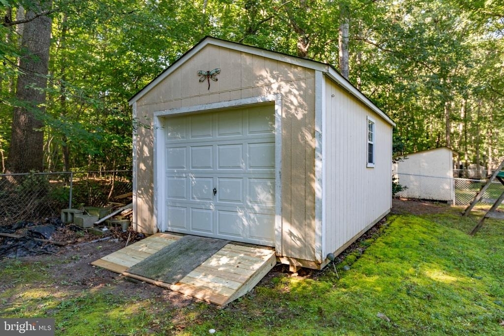 206 Hampton Drive - Photo 37
