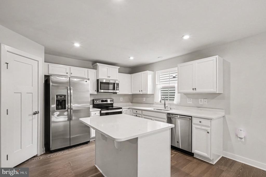 8914 Penrith Drive - Photo 5