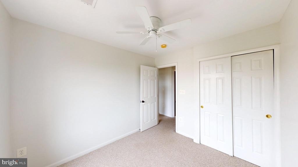 502 Legrace Terrace Ne - Photo 19