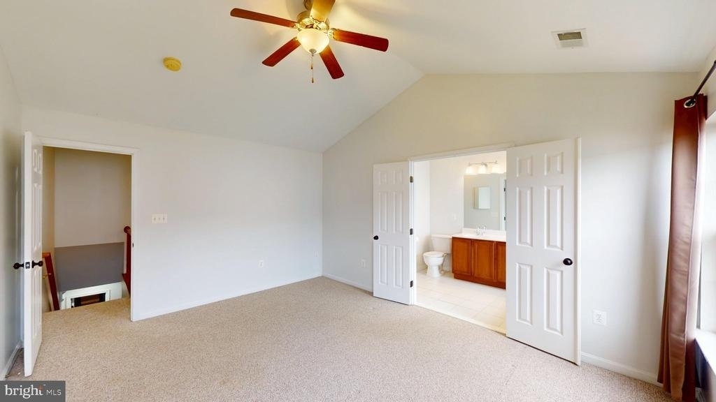 502 Legrace Terrace Ne - Photo 15