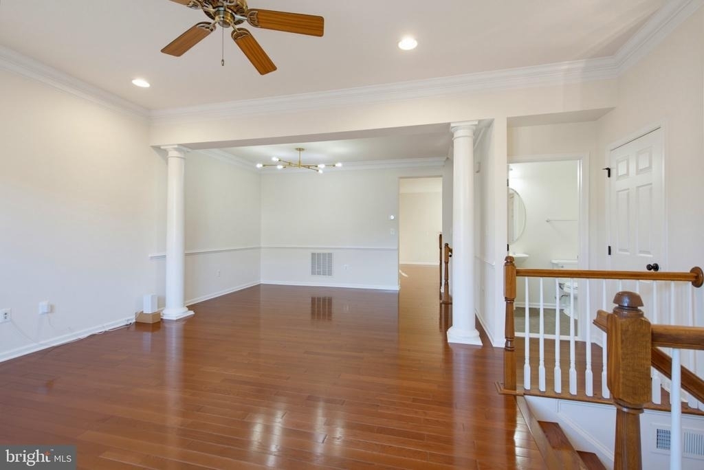 43248 Mitcham Square - Photo 6