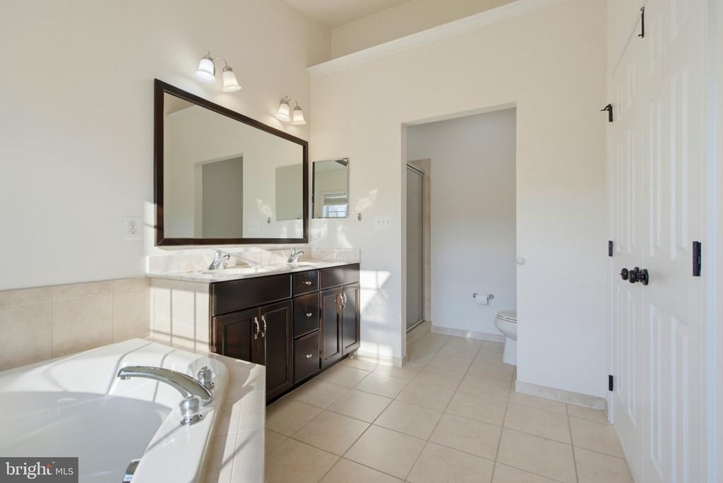 43248 Mitcham Square - Photo 14