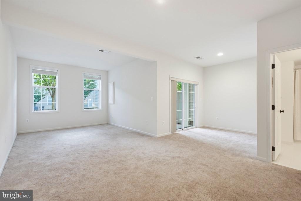 43248 Mitcham Square - Photo 16