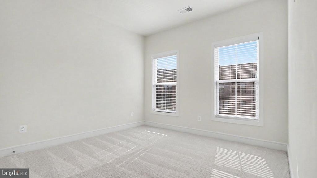 43595 Farringdon Square - Photo 49