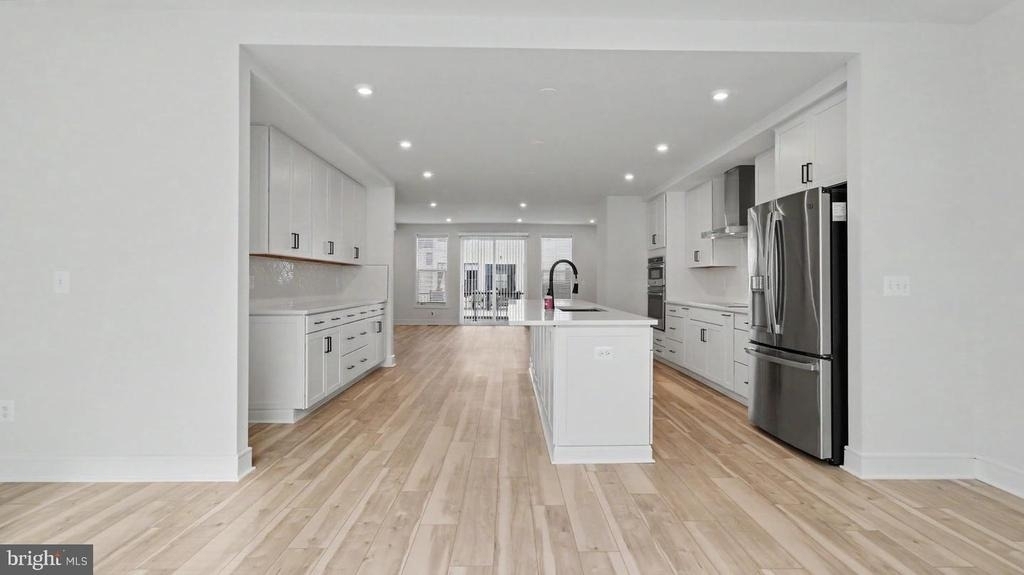 43595 Farringdon Square - Photo 26
