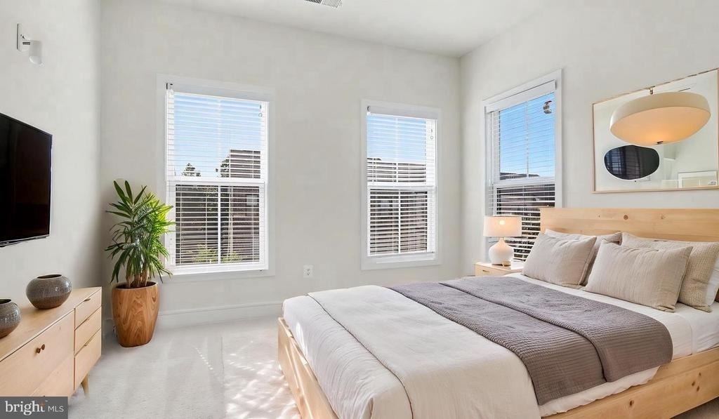43595 Farringdon Square - Photo 17