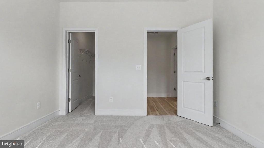 43595 Farringdon Square - Photo 48