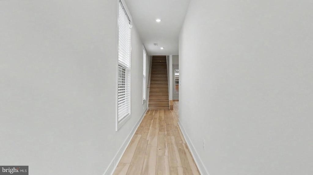 43595 Farringdon Square - Photo 3
