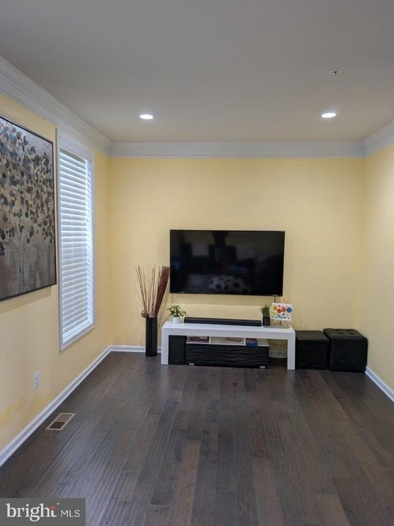 43174 Luttrell Square - Photo 6