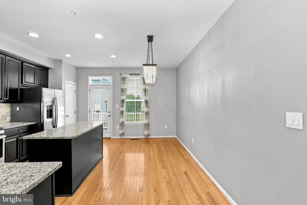 41746 Mcmonagle Square - Photo 15