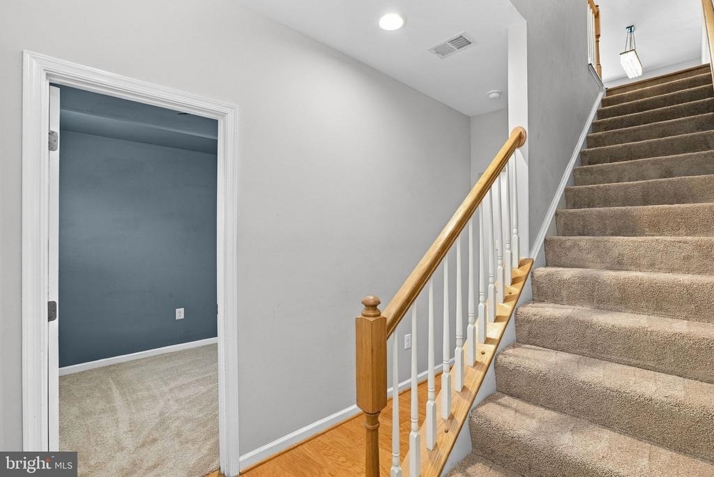 41746 Mcmonagle Square - Photo 3