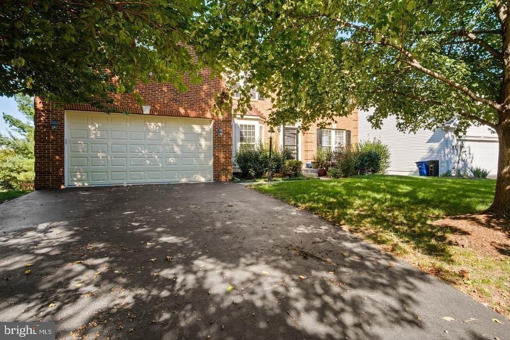 211 Park Gate Drive Se - Photo 2