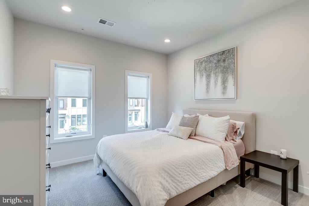 43190 Mongold Square - Photo 9