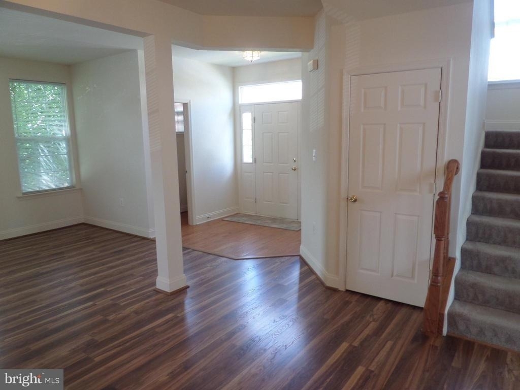 675 Mcleary Square Se - Photo 1