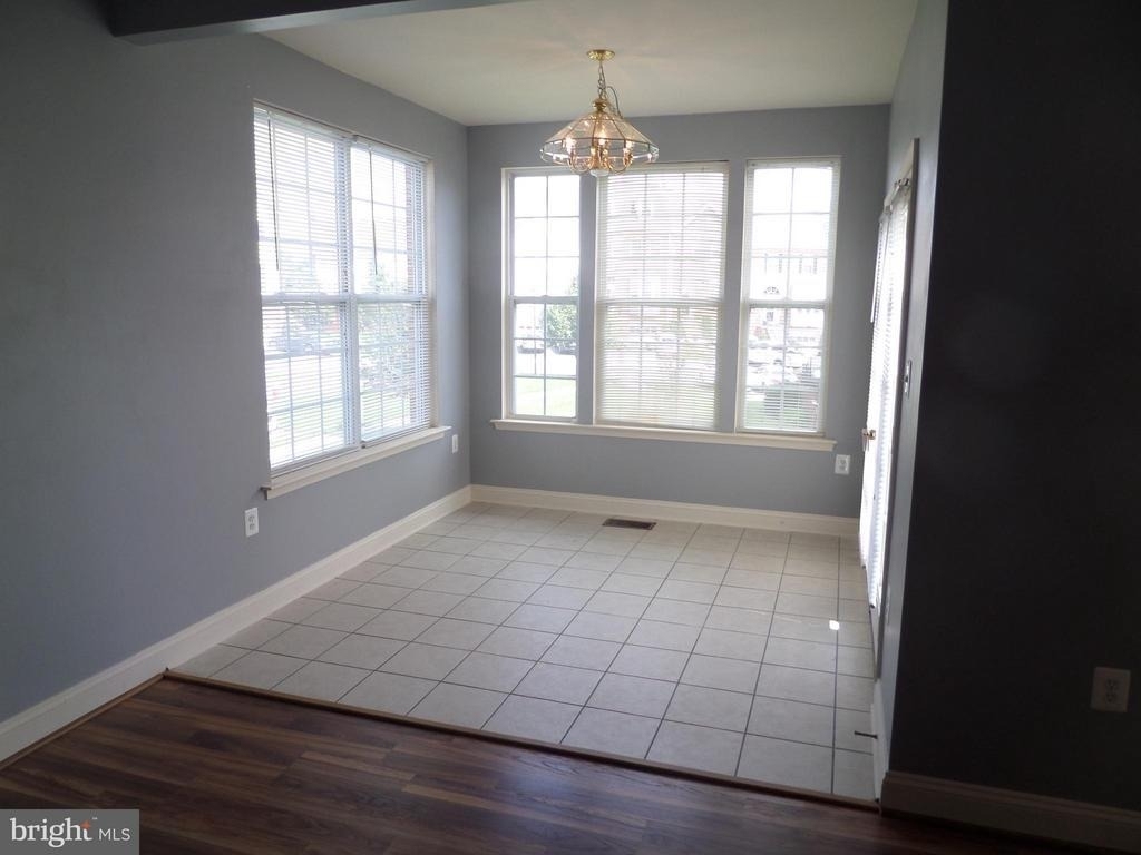 675 Mcleary Square Se - Photo 6