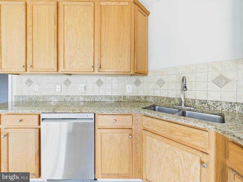 4587 Whittemore Place - Photo 19