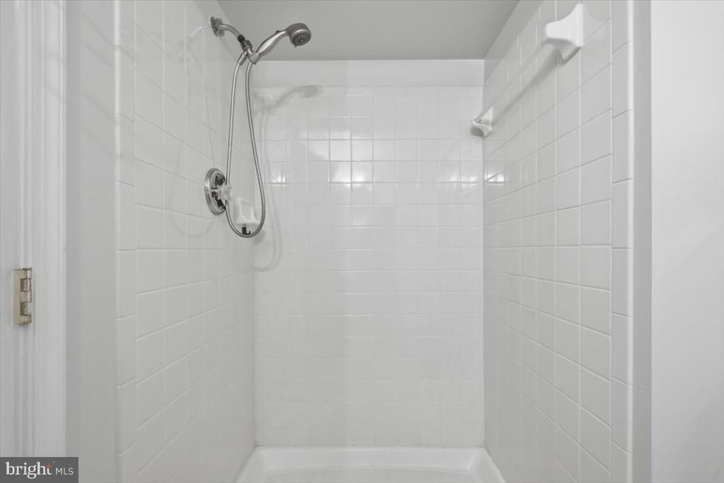 5718 Croatan Court - Photo 16