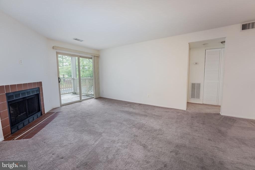 1712 Abercromby Court - Photo 10