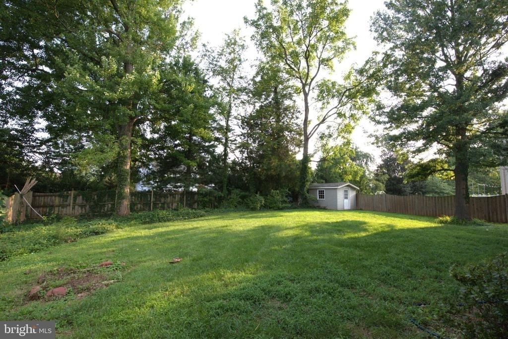6933 Tyndale Street - Photo 3