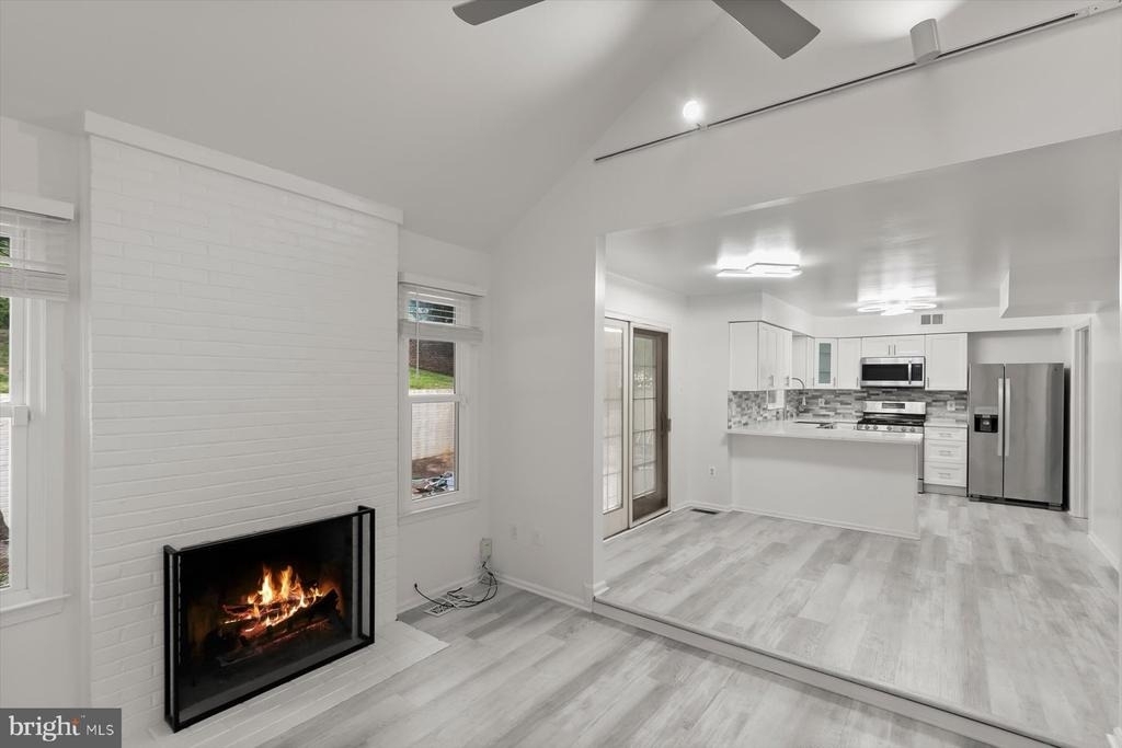 1550 Mclean Commons Court - Photo 10