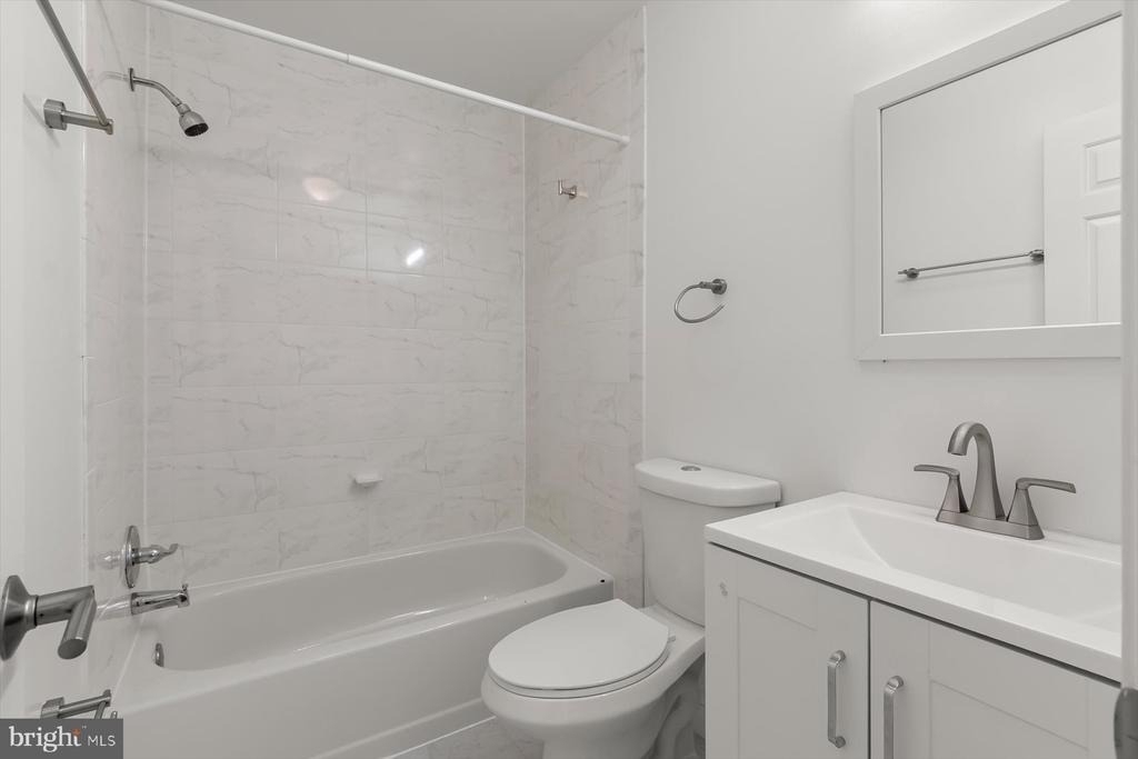 1550 Mclean Commons Court - Photo 24