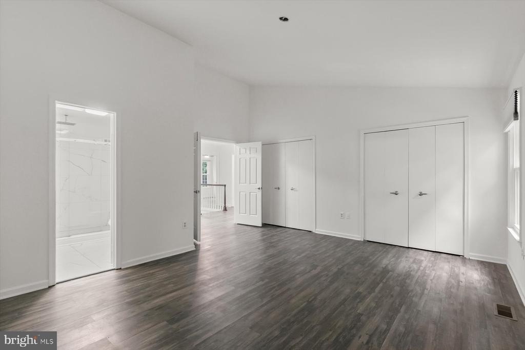 1550 Mclean Commons Court - Photo 17