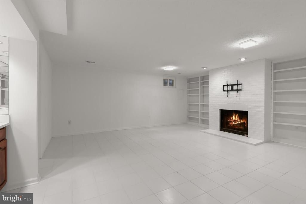1550 Mclean Commons Court - Photo 31