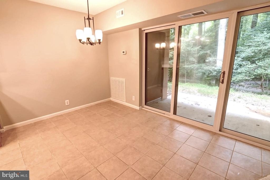11658 Stoneview Square - Photo 1