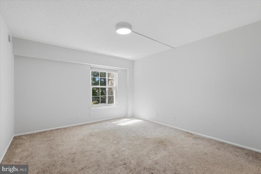 7600 Tremayne Place - Photo 12