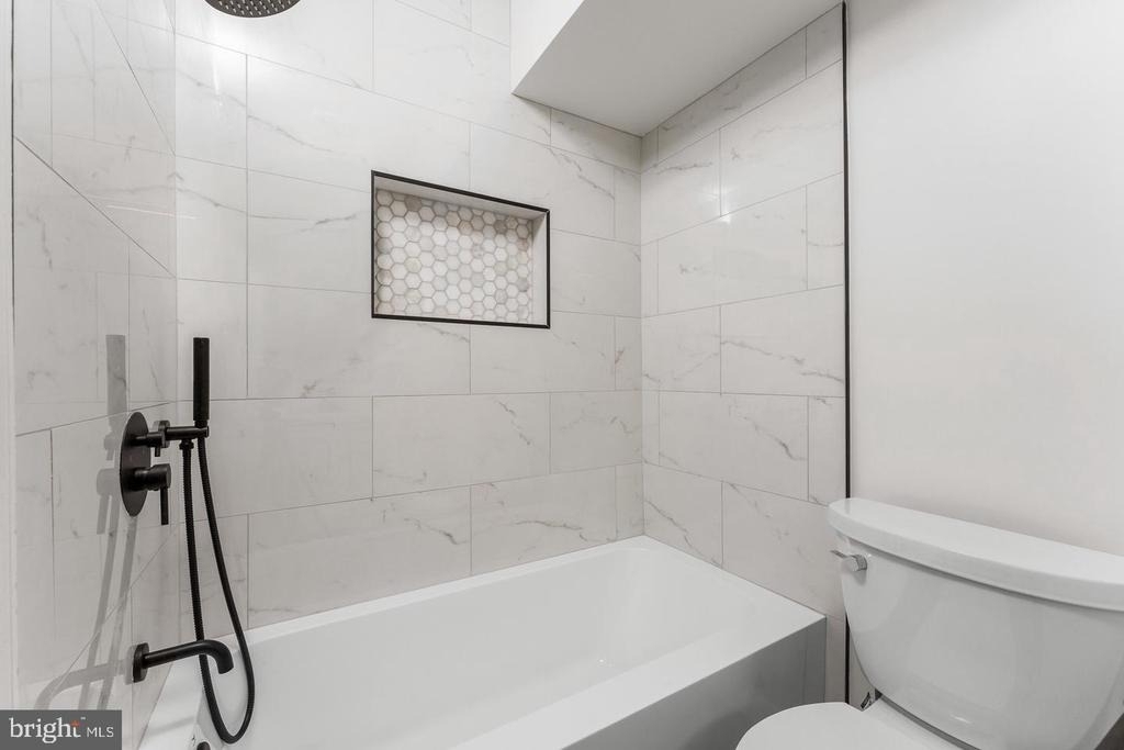 1808 Golf View Court - Photo 14