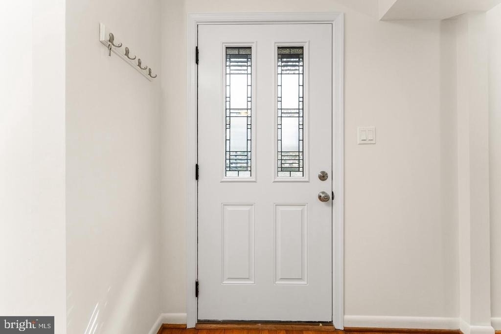 1808 Golf View Court - Photo 3