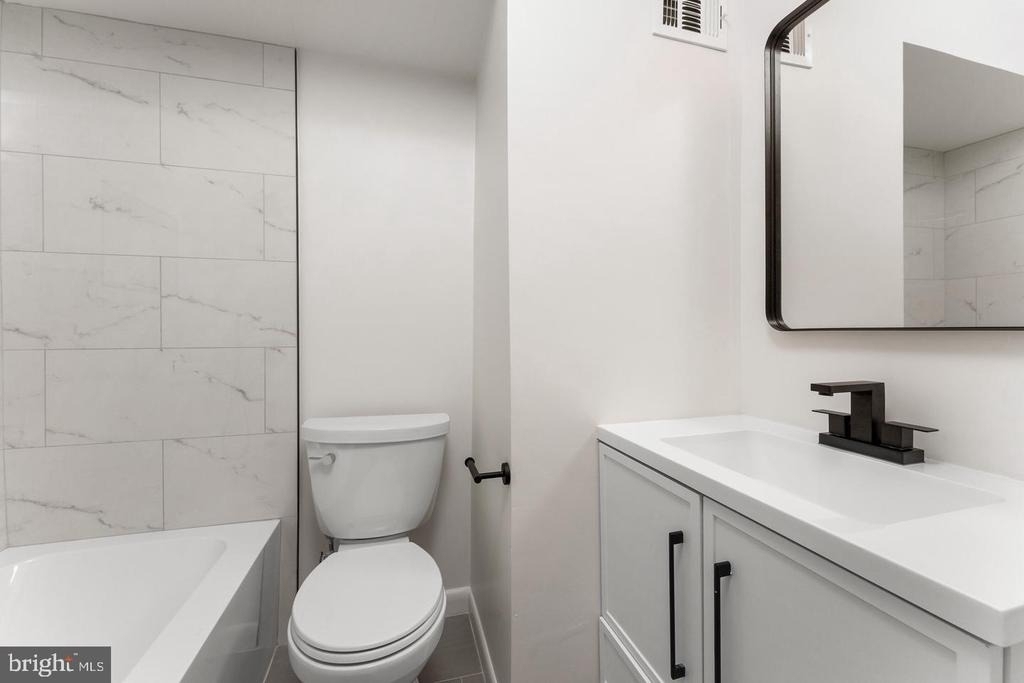 1808 Golf View Court - Photo 13