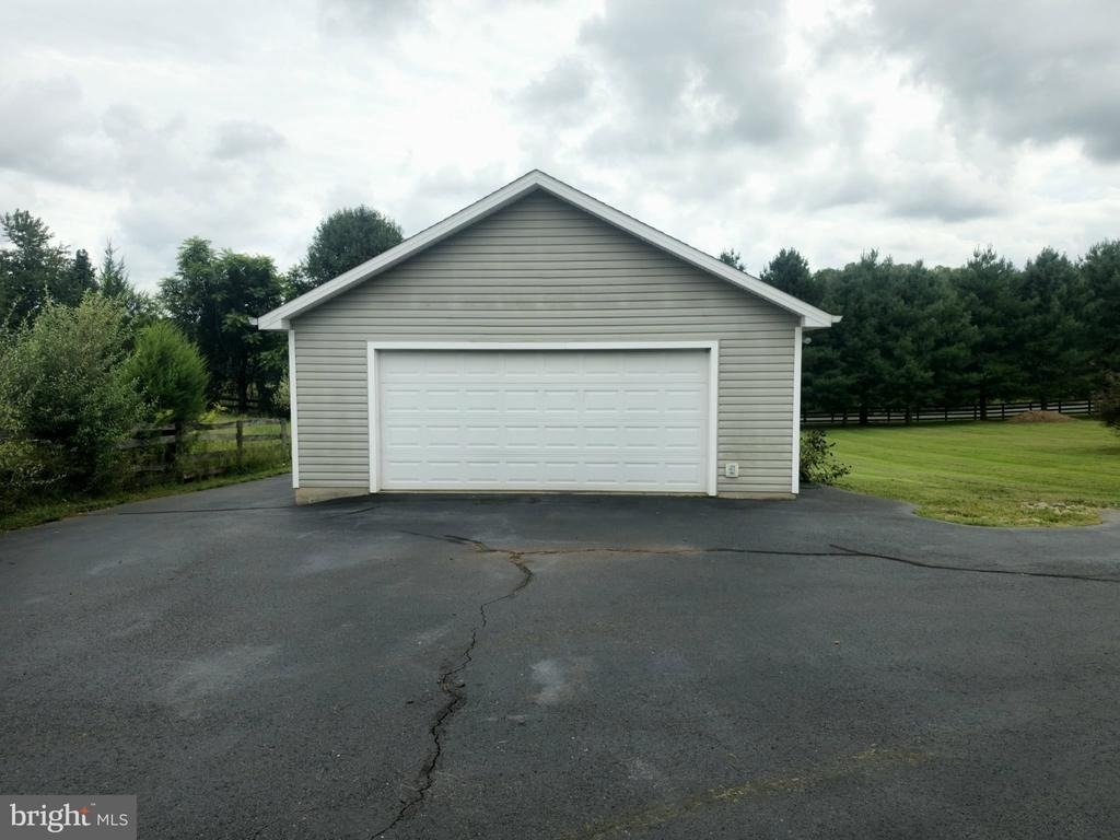 7481 Terri Lane - Photo 2