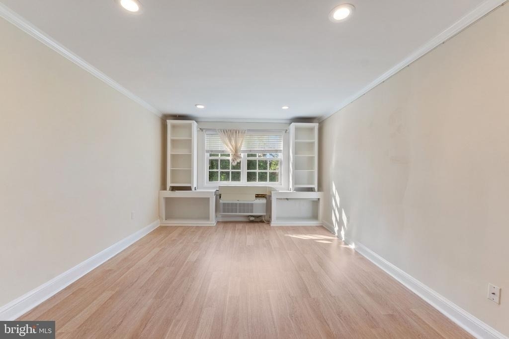 1732 W Abingdon Drive - Photo 1