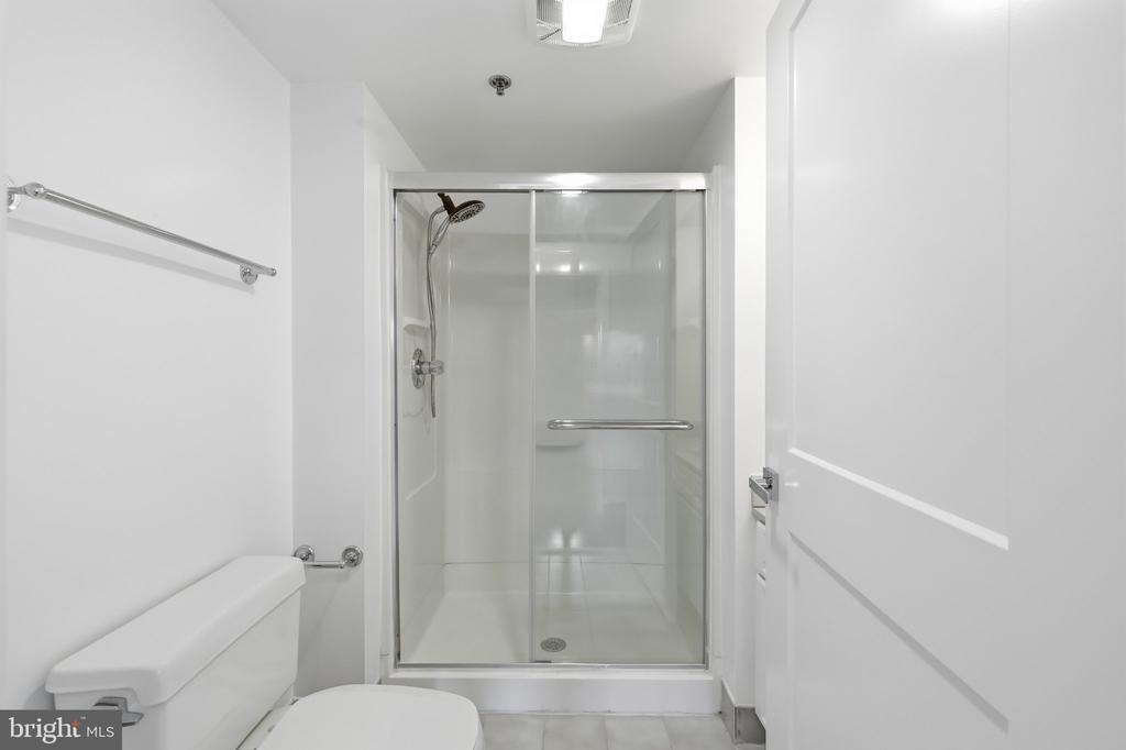 2121 Jamieson Avenue - Photo 33
