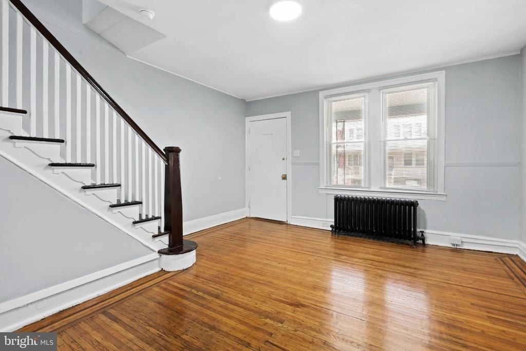 4922 N 7th Street - Photo 2