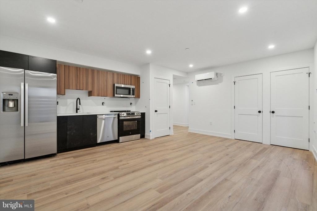 808 N 3rd Street - Photo 2