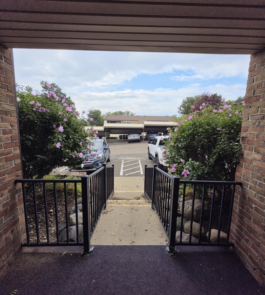18233 University Park Drive - Photo 31