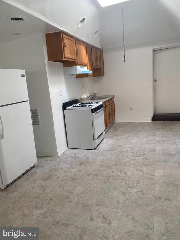 925 S 12th Street - Photo 1