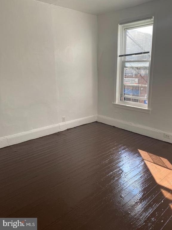925 S 12th Street - Photo 4