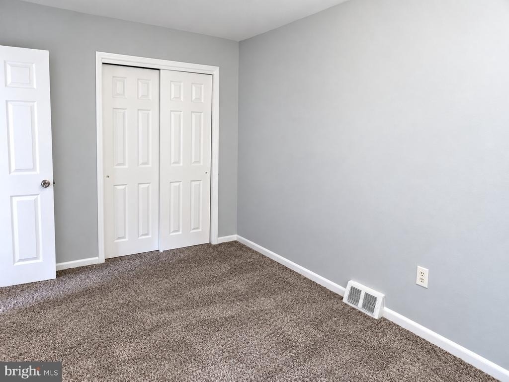 7034 Valley Avenue - Photo 13