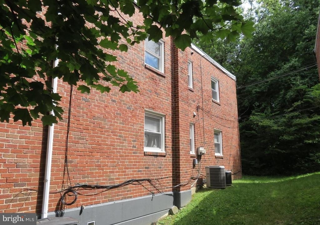 7034 Valley Avenue - Photo 18