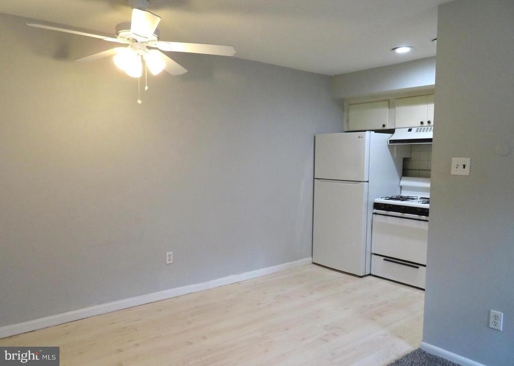7034 Valley Avenue - Photo 8