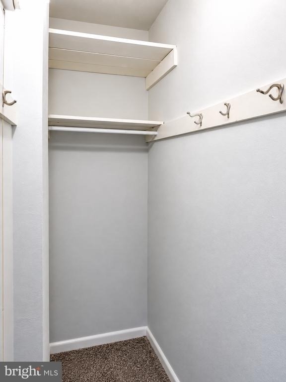 7034 Valley Avenue - Photo 9