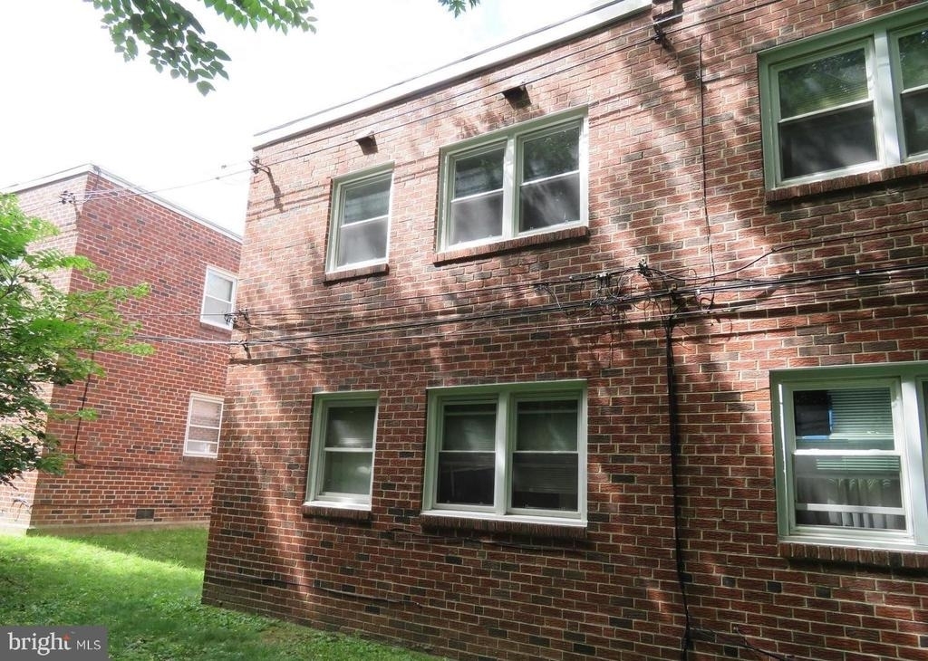 7034 Valley Avenue - Photo 19