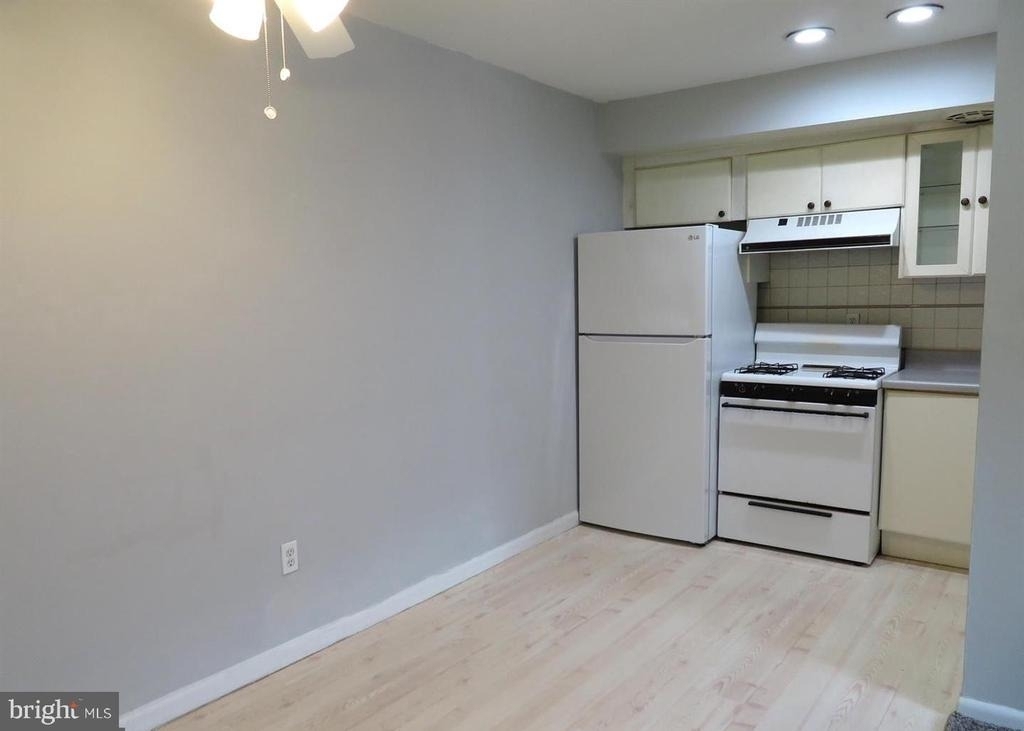 7034 Valley Avenue - Photo 6