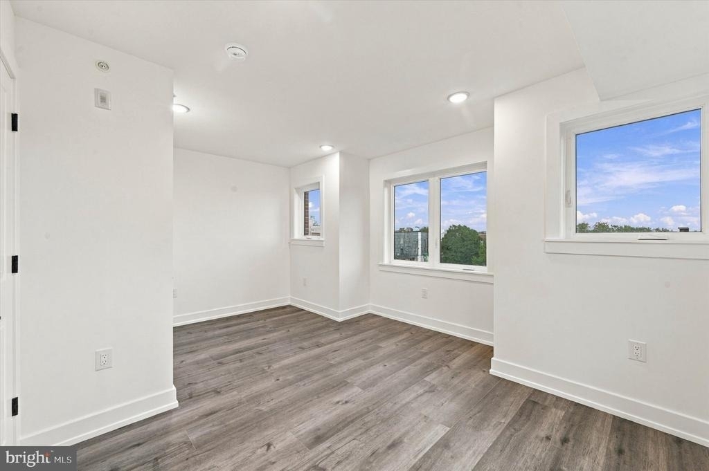 1514 S 22nd Street - Photo 2