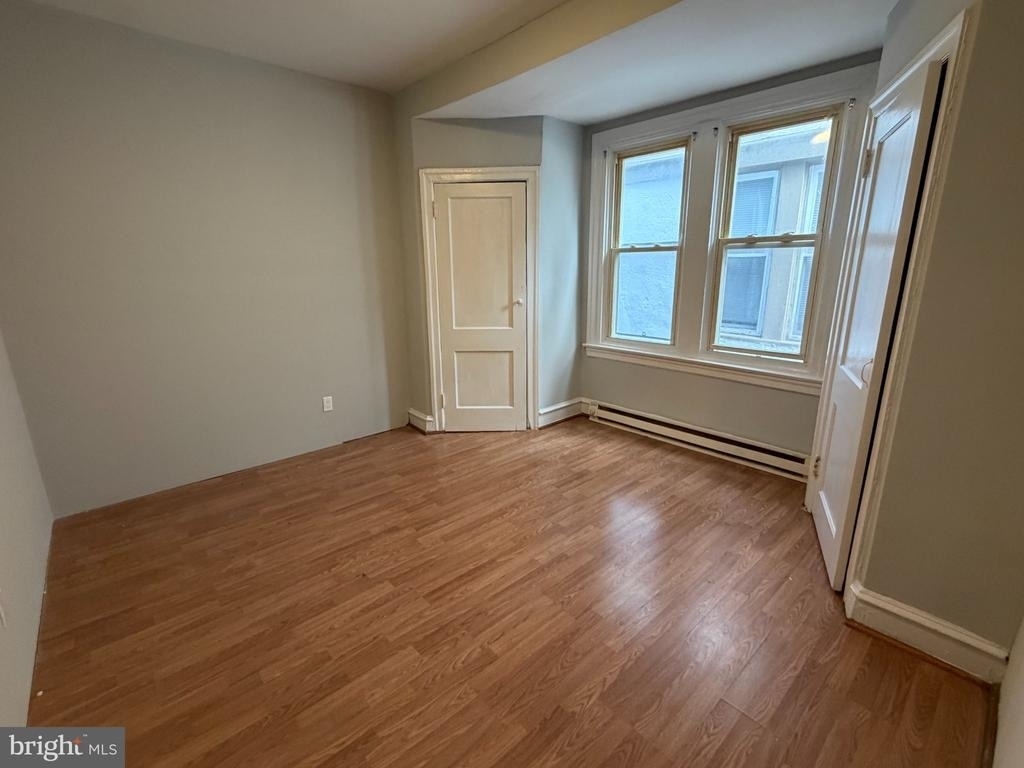 1420 68th Ave - Photo 2