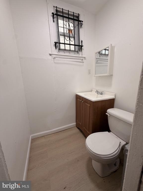 818 E Hilton Street - Photo 2